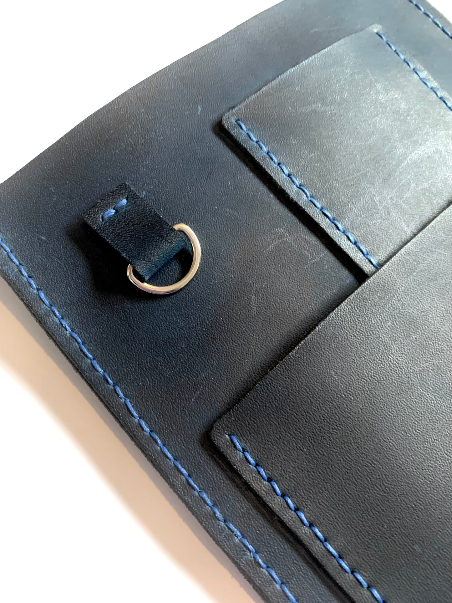 Nahkainen työkaluvyö