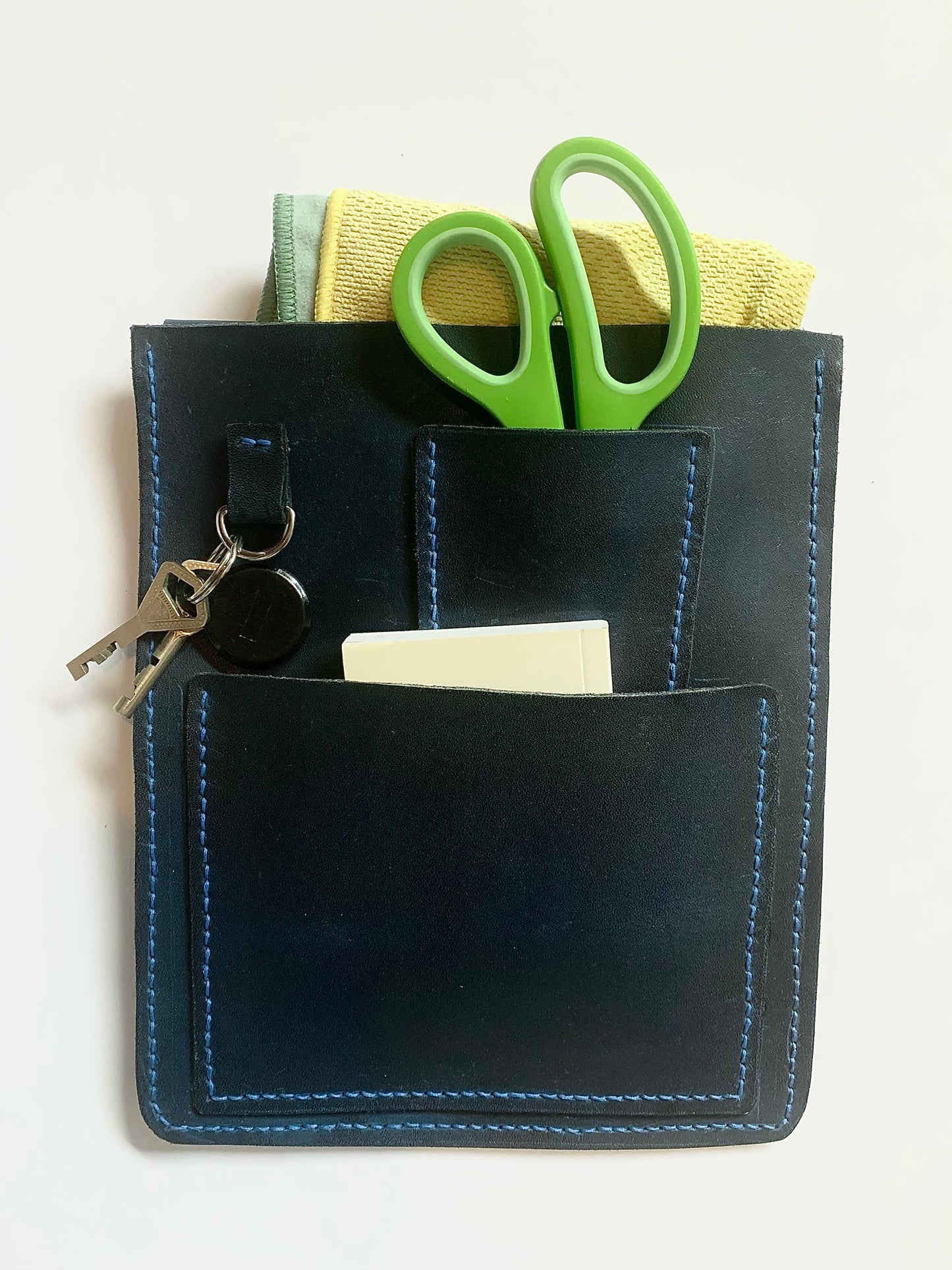 Nahkainen työkaluvyö