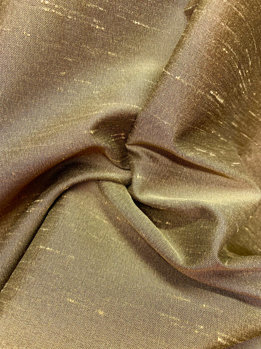 Kultainen sisustuskangas