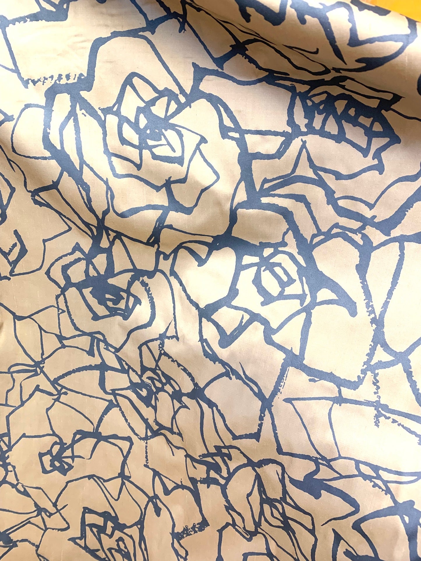 Beige verhokangas - 100% silkki