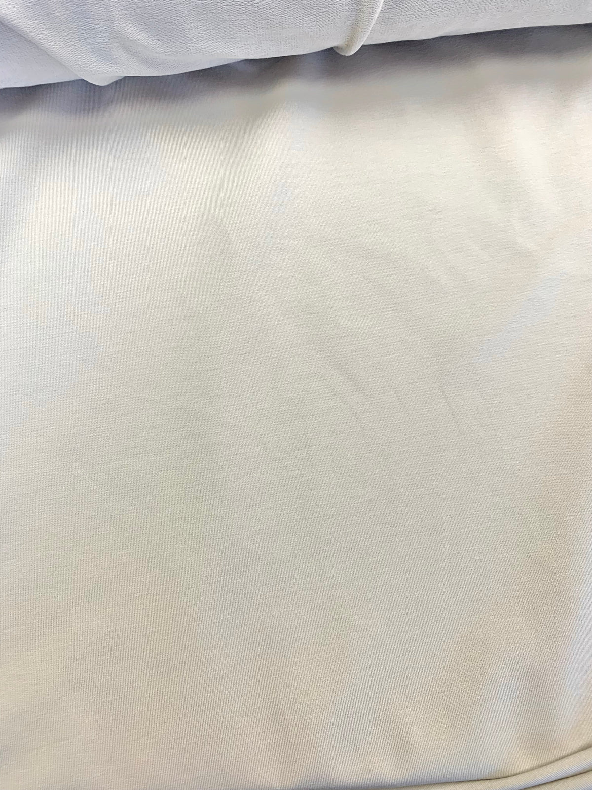 Beige joustocollege