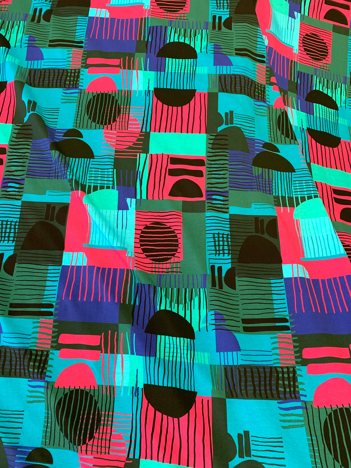 Neon-trikoo